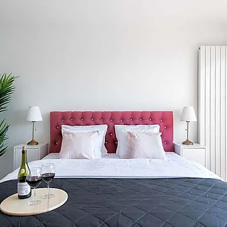 Modern With Parking Near The Museum Szálloda 5*