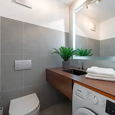 Modern With Parking Near The Museum מלון 5*